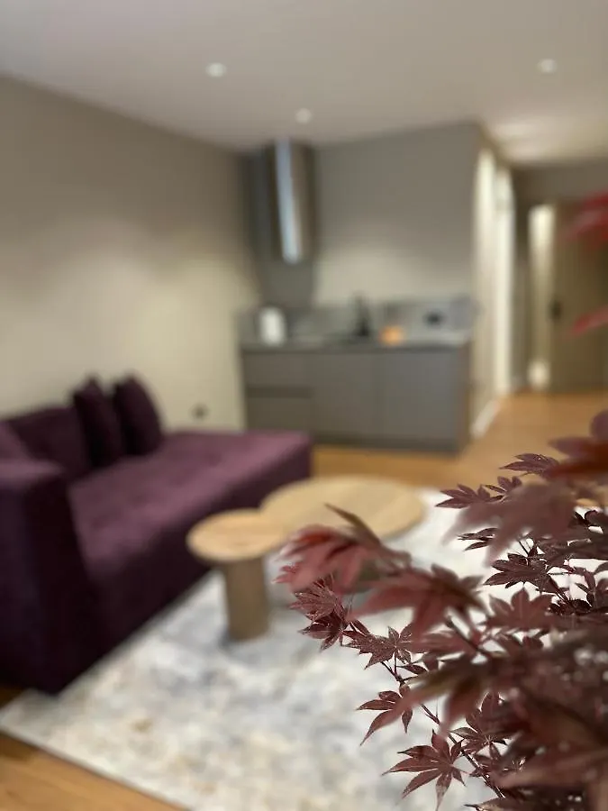 Aia Suites & Apartments Tirana 0*,