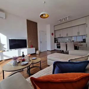  Appartement Red & White Palace